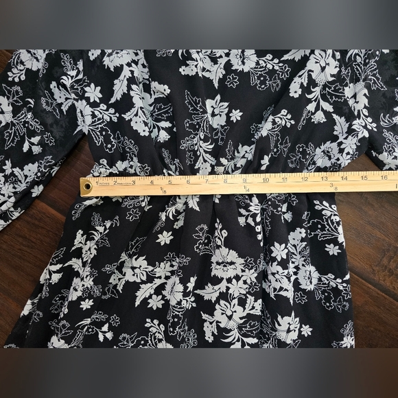 Ingrid & Isabel Maternity Floral Long Sleeve Womens Maxi Dress Size Medium - Picture 3 of 9